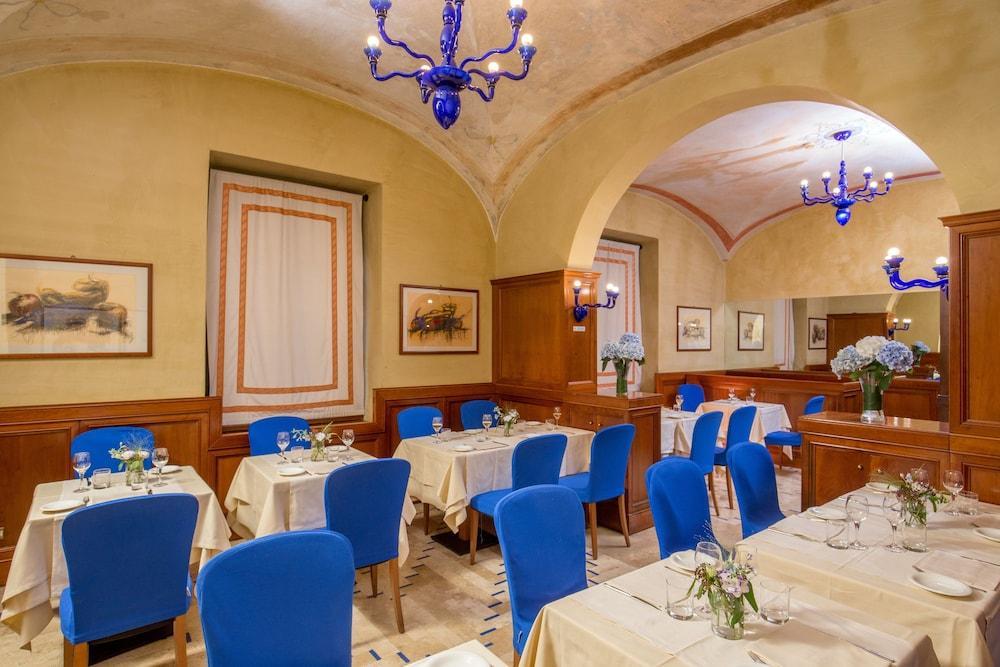 Una Hotels Empire Roma Bagian luar foto