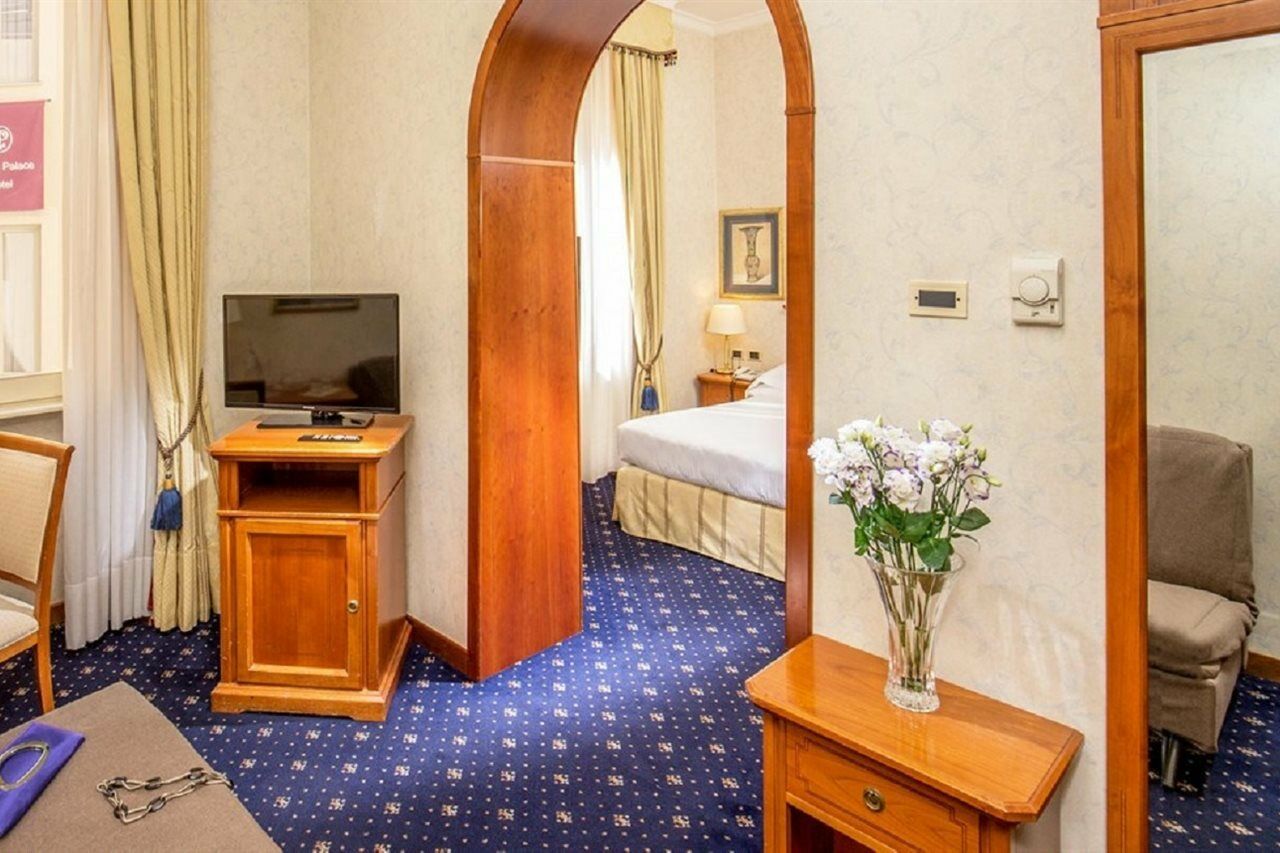 Una Hotels Empire Roma Bagian luar foto